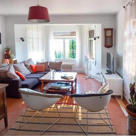 Casa Mediterrania A La Vora De Barcelona Holiday home *